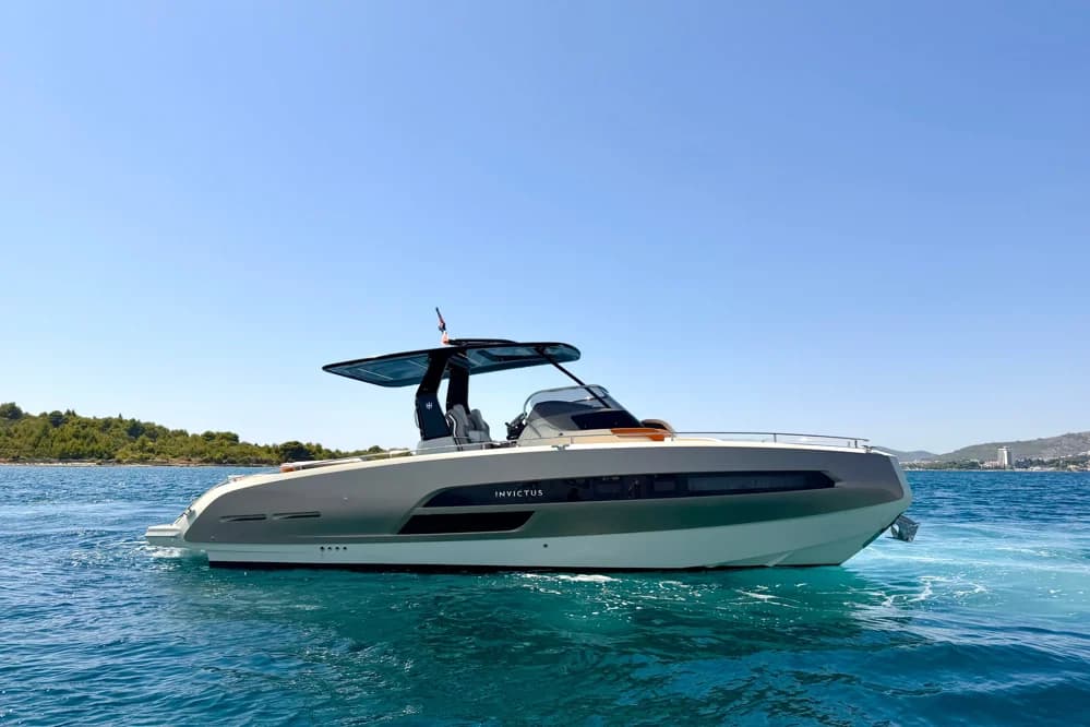 Invictus GT 320
