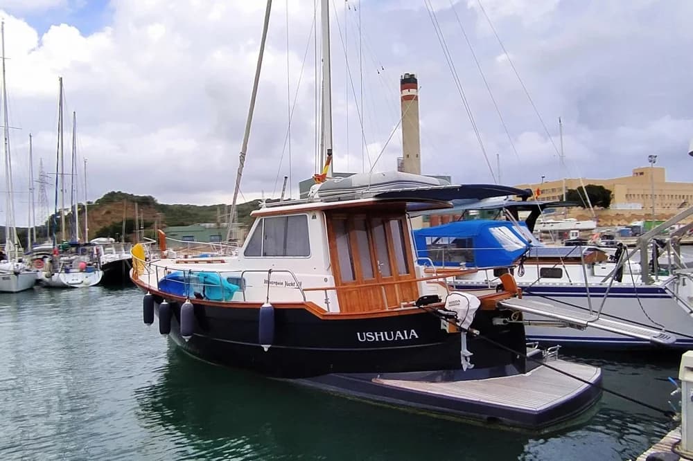 Menorquin Yacht 110