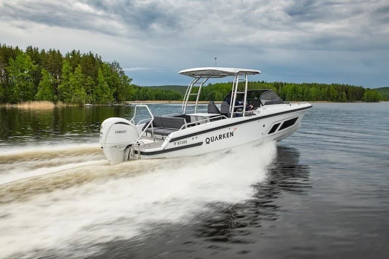 Quarken 27 T-Top