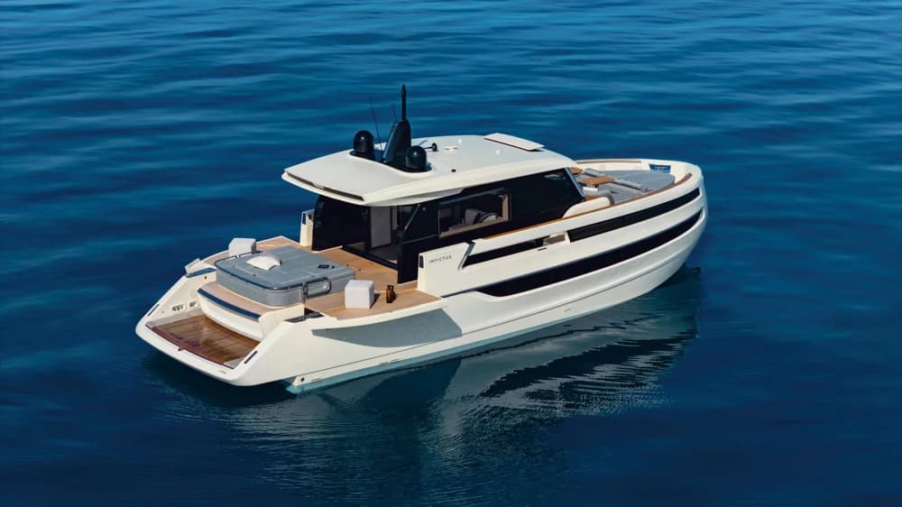 Invictus ST550