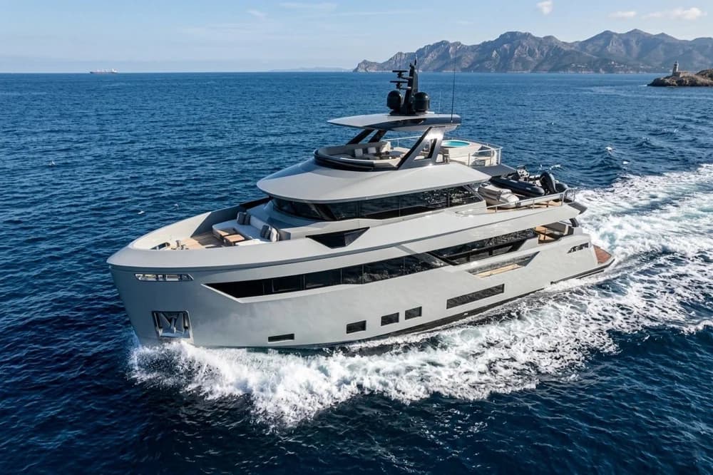 AES Yacht AES 85