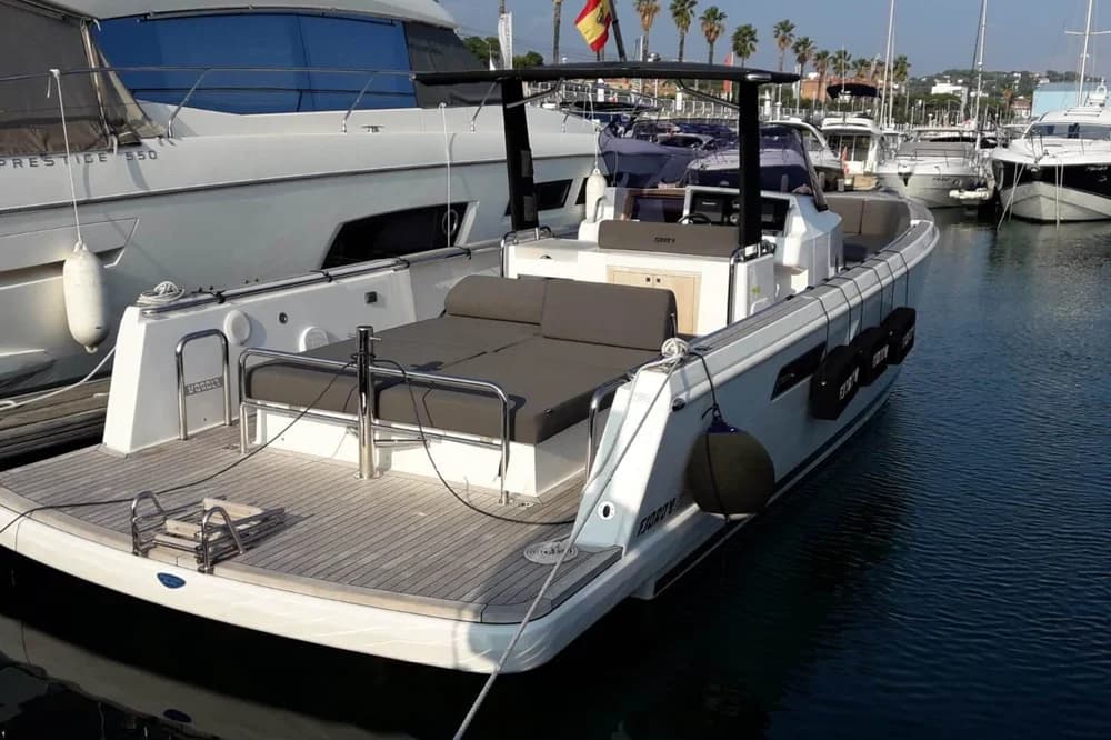 Fjord 36' Open