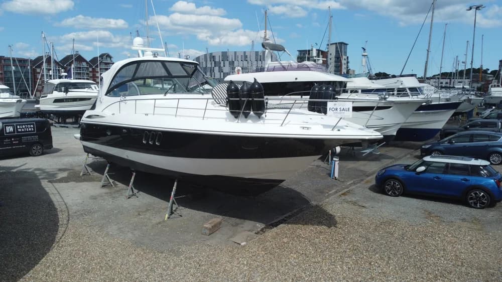 Cruisers Yachts 460 Express