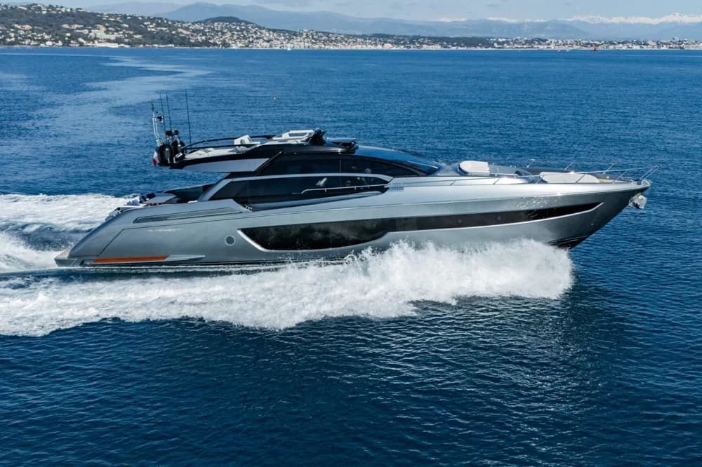 Riva 76' Perseo Super