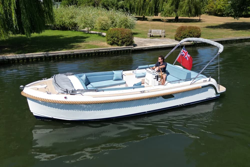 Interboat Intender 750