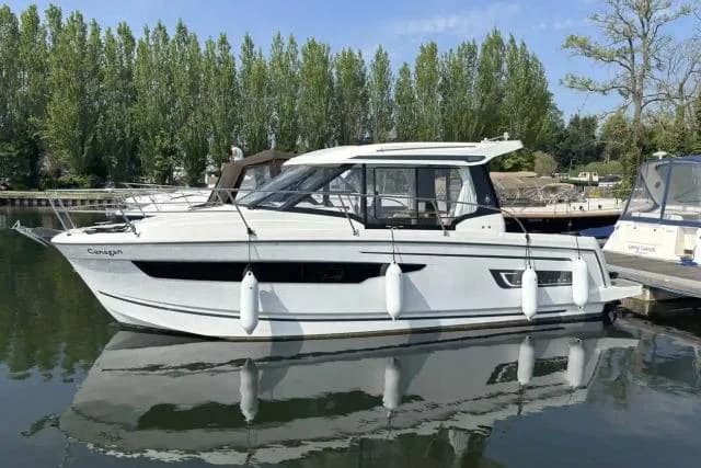 Jeanneau Merry Fisher 895