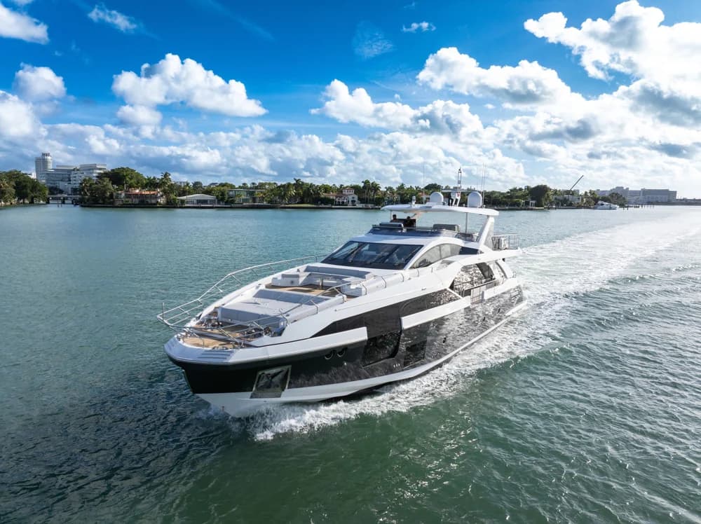 Azimut Grande 27M