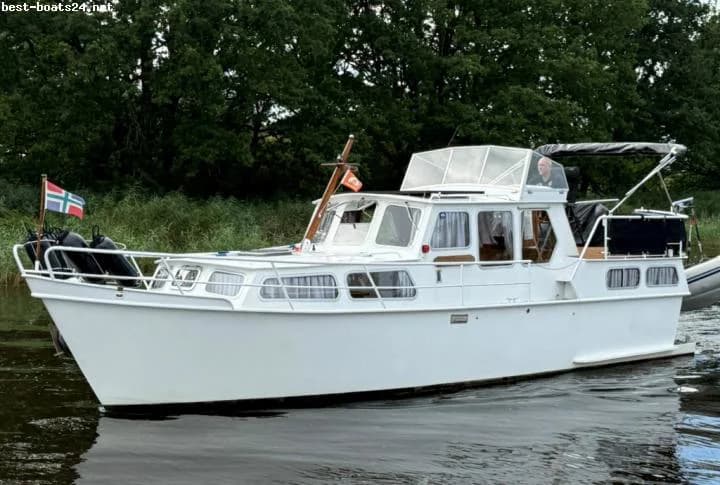 PEDRO-BOAT 1050