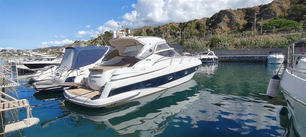2006 Sessa Marine C 42 hard top