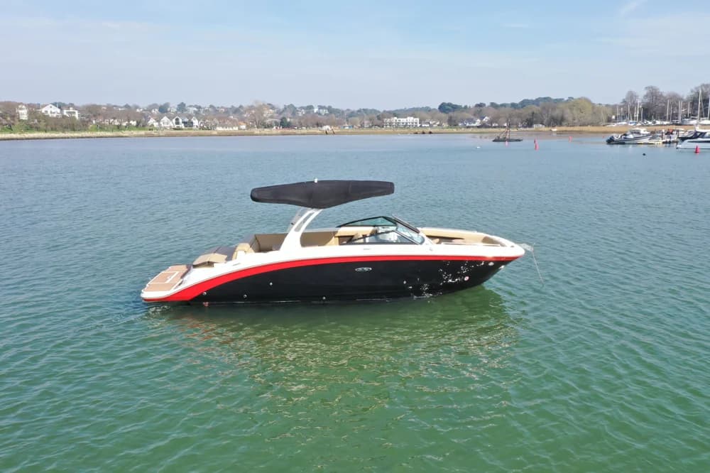 Sea Ray SDX 270