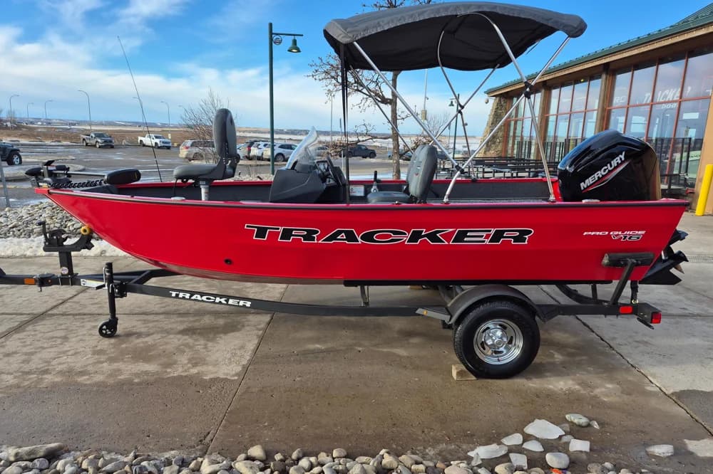 Tracker Pro Guide V-16 SC