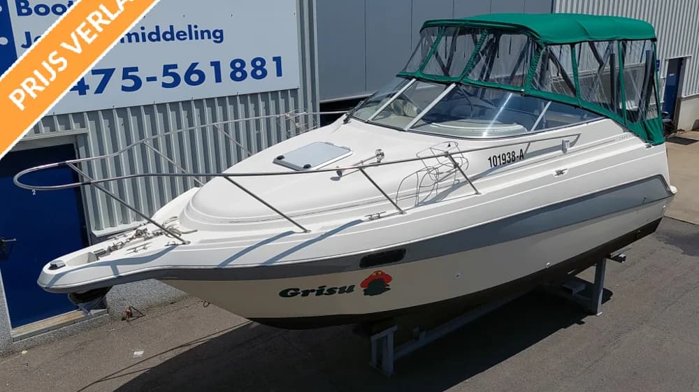 Maxum 2400 SCR