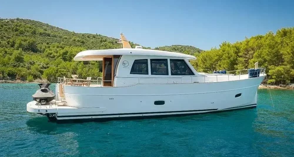 2025 Sasga Yachts Menorquin 55 Hardtop Boat for Sale in Gosport