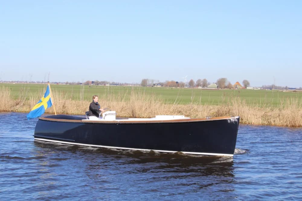 2007 AdmiralsTender 850 | 9m