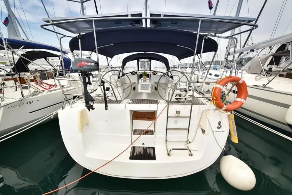 2009 Beneteau Oceanis 43 Boat for Sale in Trogir