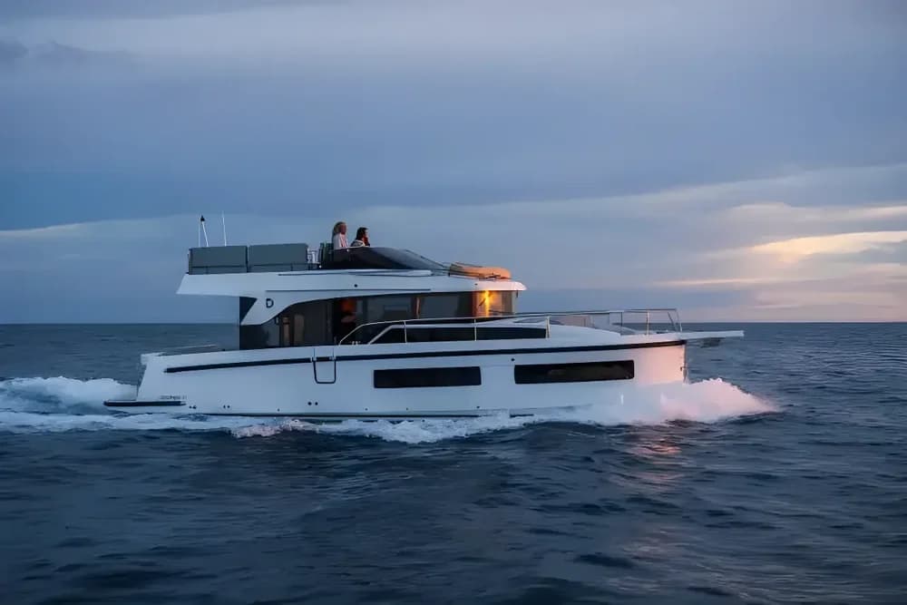 2027 Delphia 11 Flylounge Boat for Sale in Dunoon