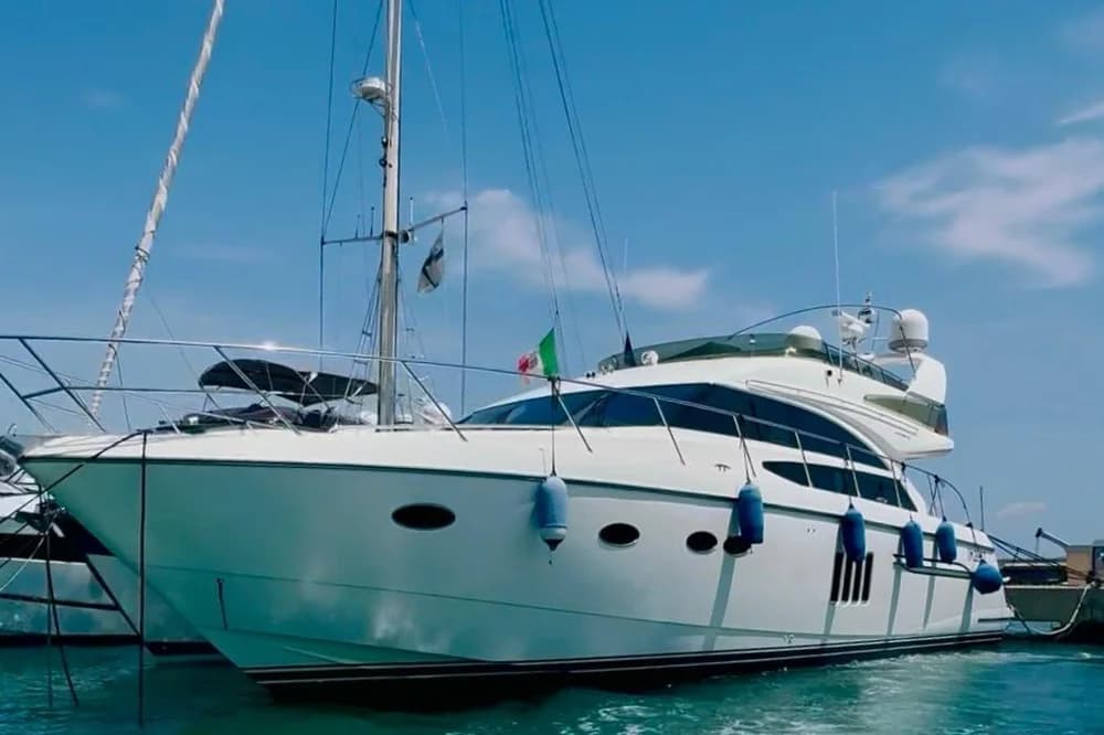 2010 Princess Princess 62 Flybridge | 19m