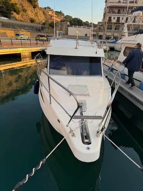 Rio 800 Cabin FISH