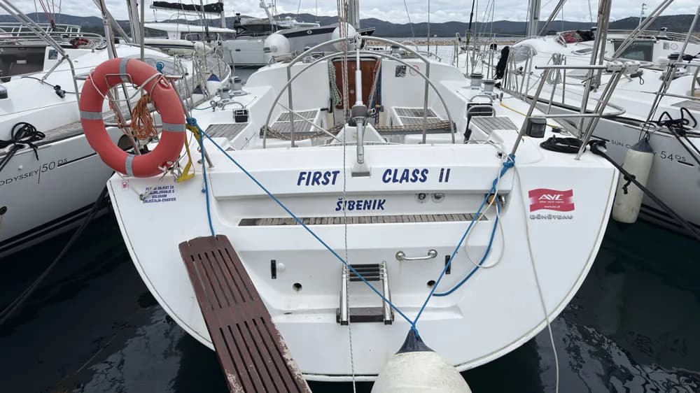 Bénéteau First 47.7