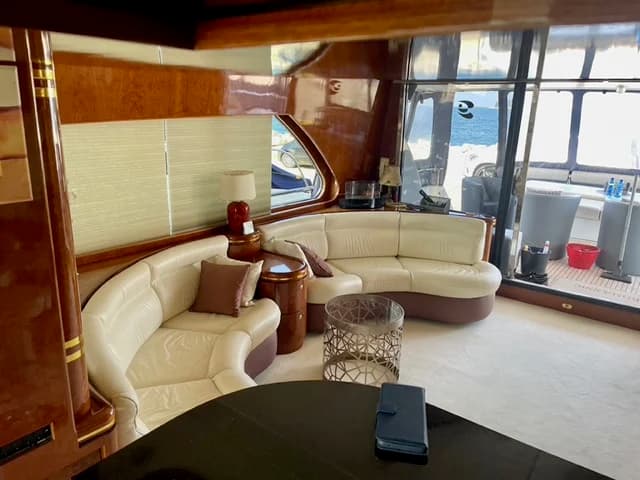 Elegance 70 Flybridge