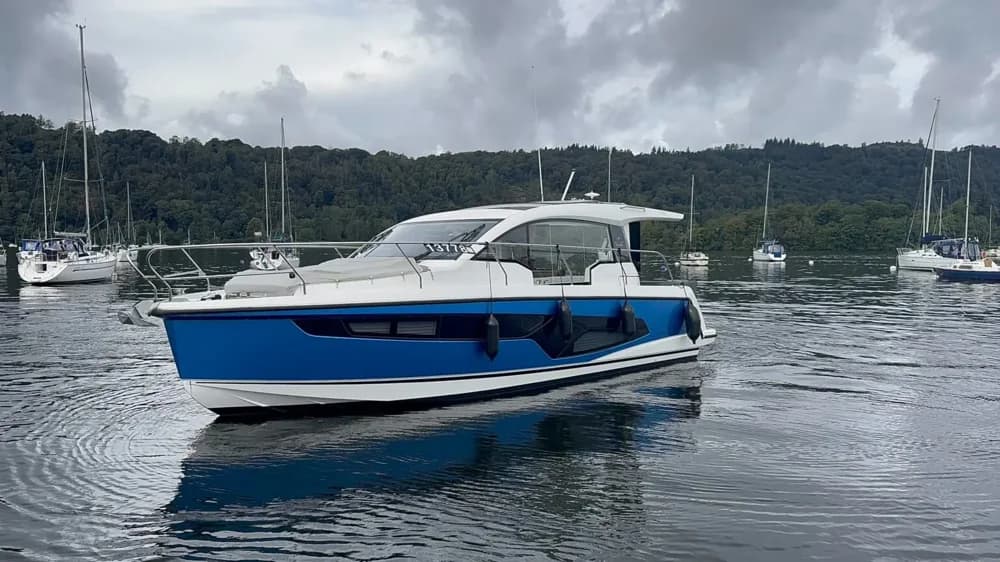 2023 Sealine C335 Boat for Sale in Bowness-on-Windermere