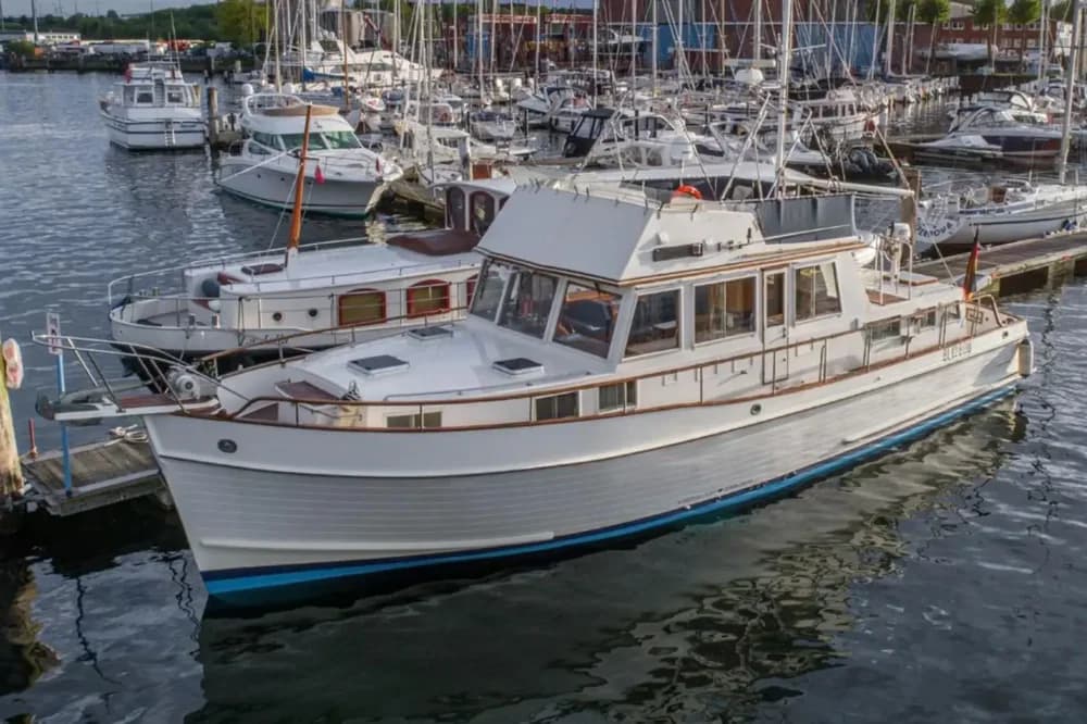 1991 American Marine Yachts 46 Classic Boat for Sale