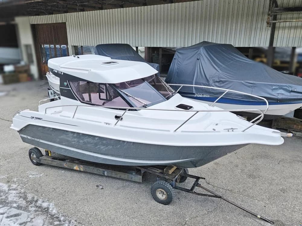 B2 Marine Cap Ferret 722 TC - Serie II