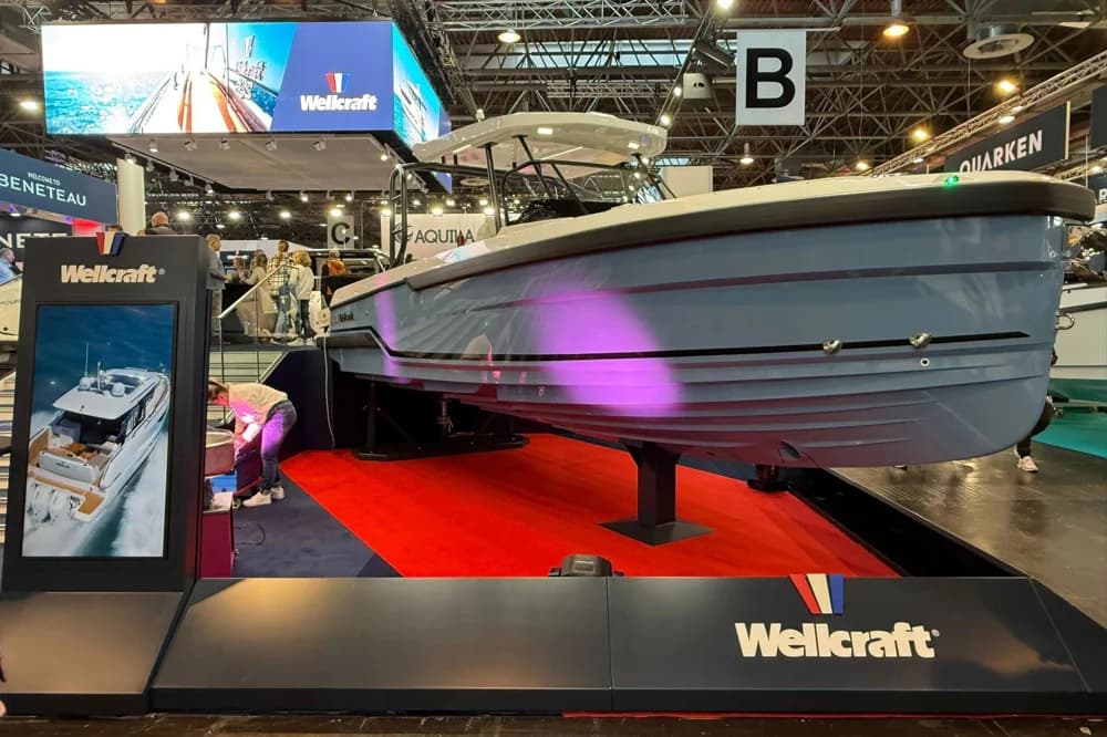 Wellcraft 28 T-Top
