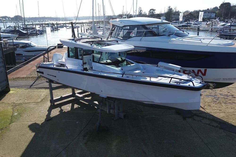 Axopar 29 XC Cross Cabin
