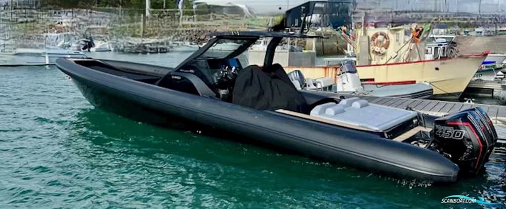 Technohull Explorer 40s