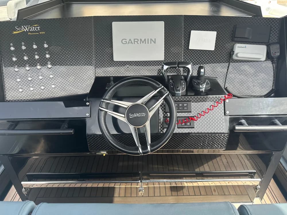2021 Sea Water Phantom 400