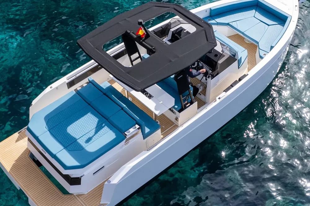 2027 De Antonio Yachts D29