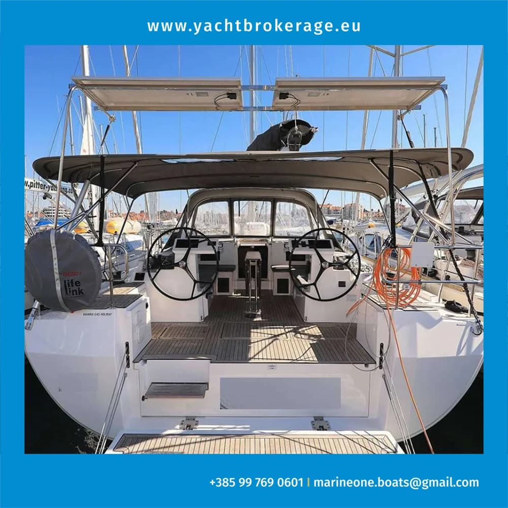 BAVARIA C45 HOLIDAY