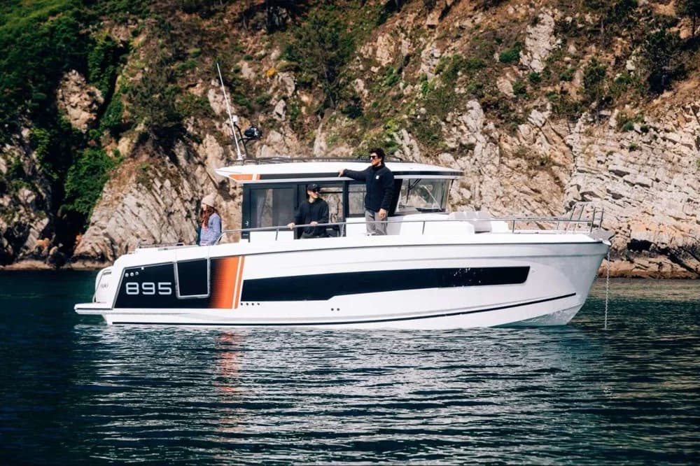 JEANNEAU MERRY FISHER 895 SPORT SÉRIE 2