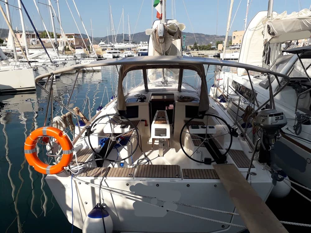 DUFOUR 360
