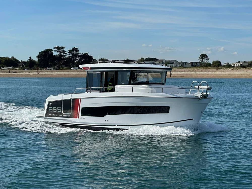 JEANNEAU MERRY FISHER 895 SPORT SÉRIE 2