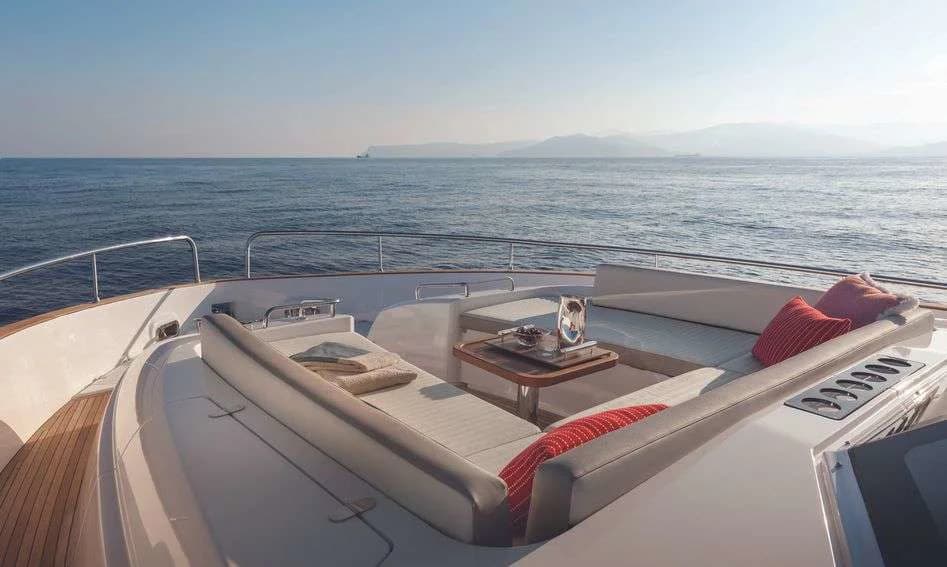 AZIMUT 66