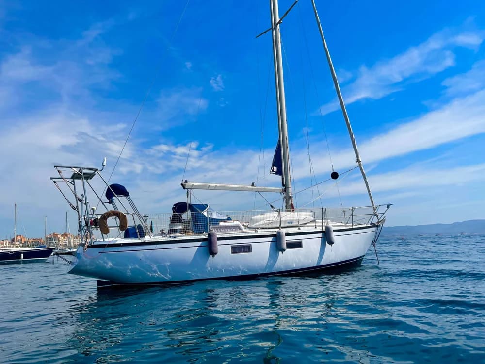 DUFOUR 35