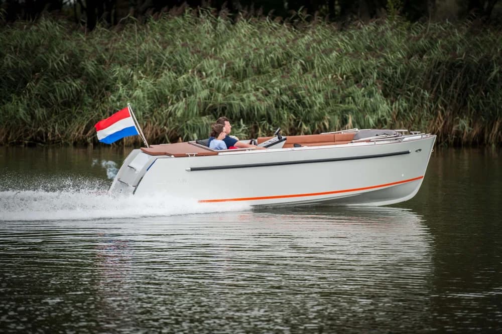 Maxima 630 Tender - Zelf samenstellen vanaf €31.950,-