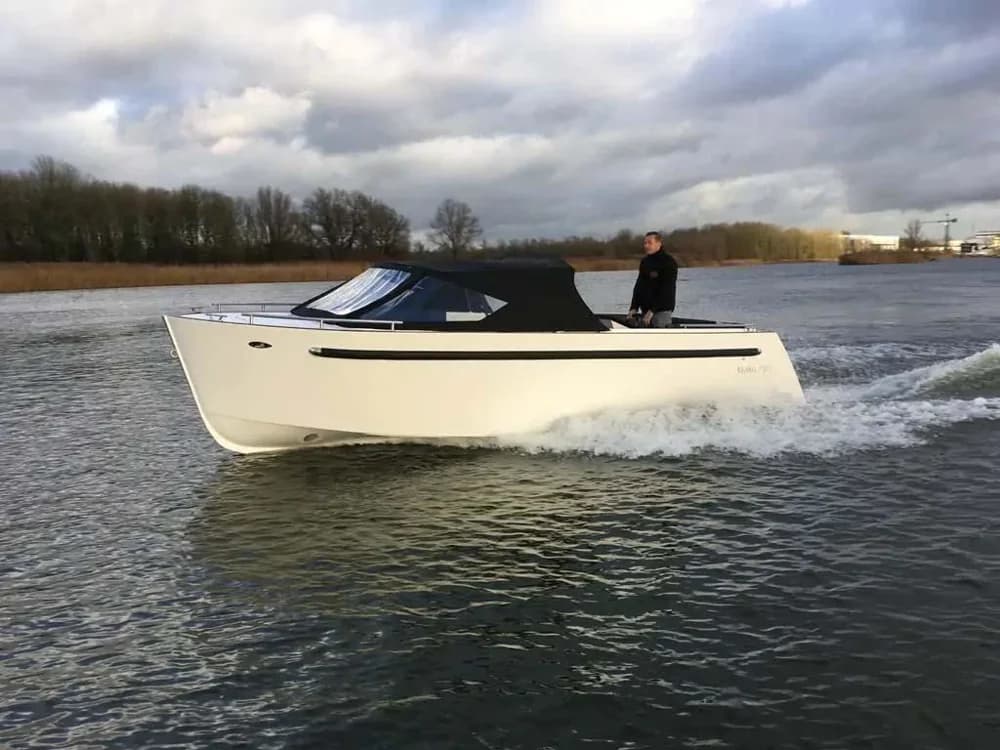 Maxima 730I - Inboard diesel - Zelf samenstellen vanaf €43.950,-