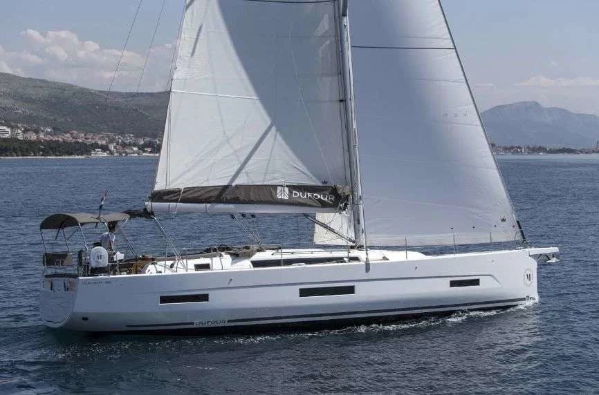 DUFOUR 530