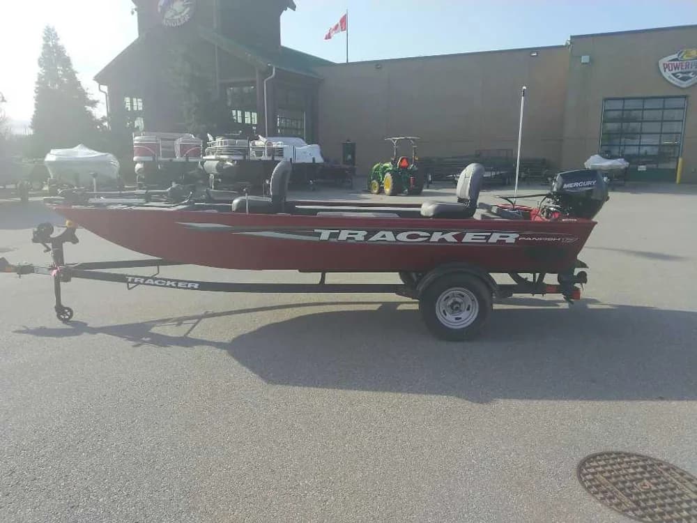 Tracker Panfish 17