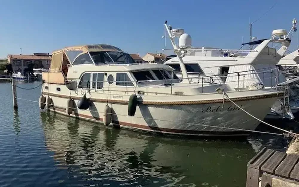 LINSSEN 439 GRAND STURDY AC