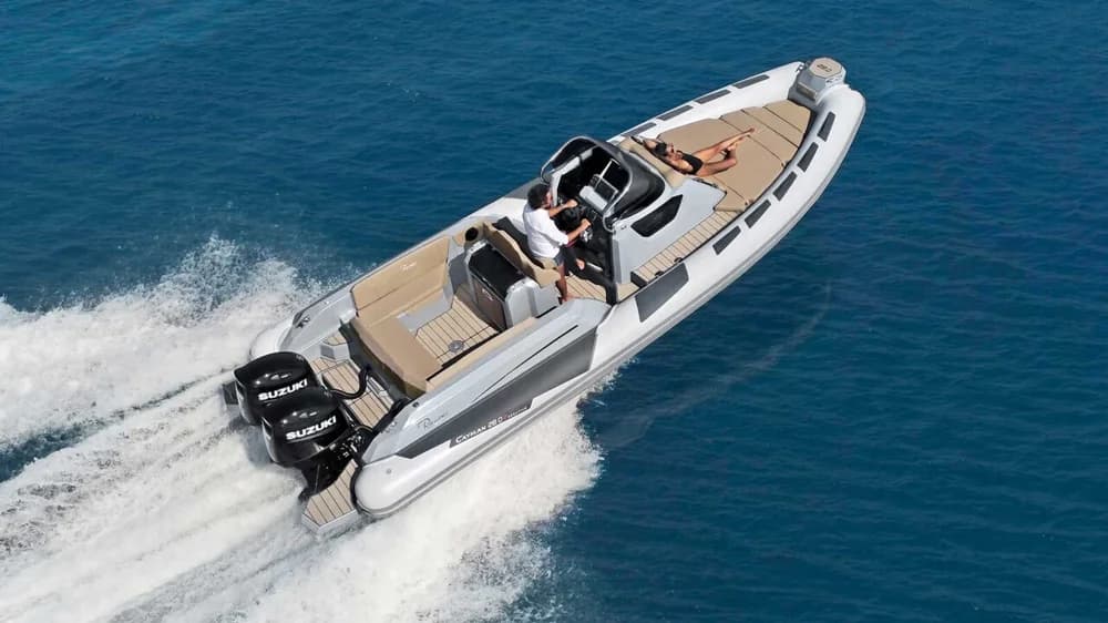 Ranieri Cayman 28.0 Executivo