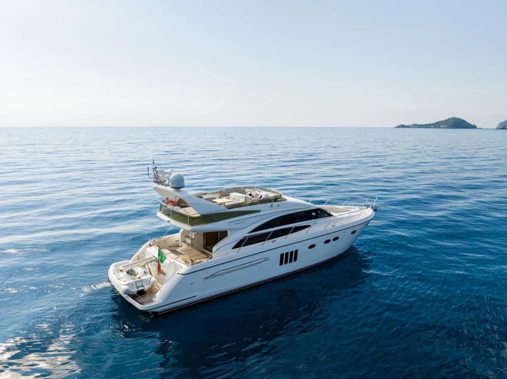 2010 Princess 62 Flybridge Motor Yacht