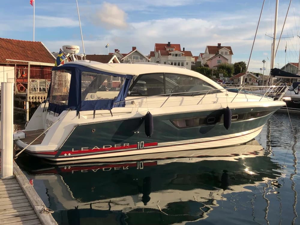 2012 Jeanneau Leader 10