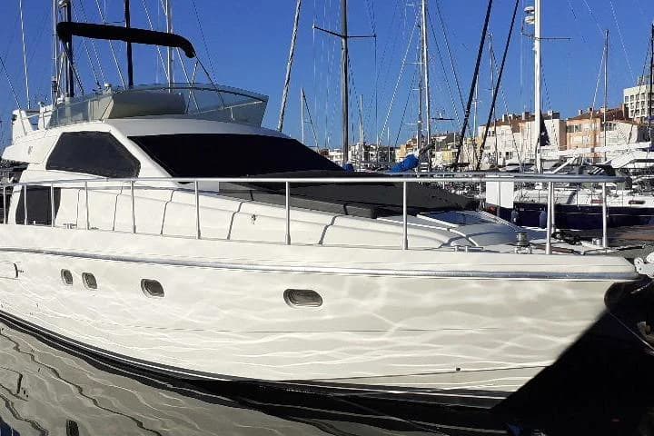 1994 Ferretti Yachts ferretti 135 fly