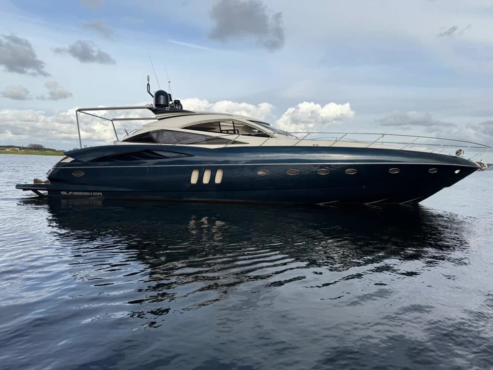 2005 Sunseeker Predator 68