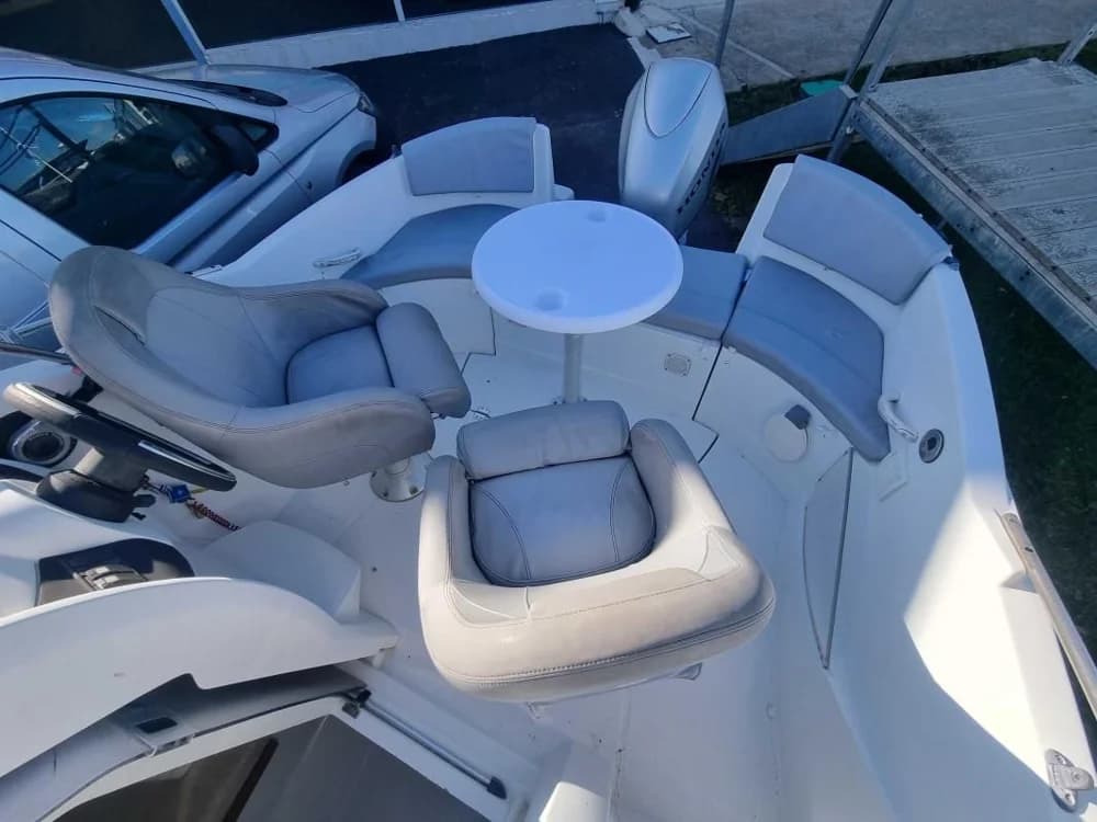2011 Beneteau Flyer 550 Sun Deck