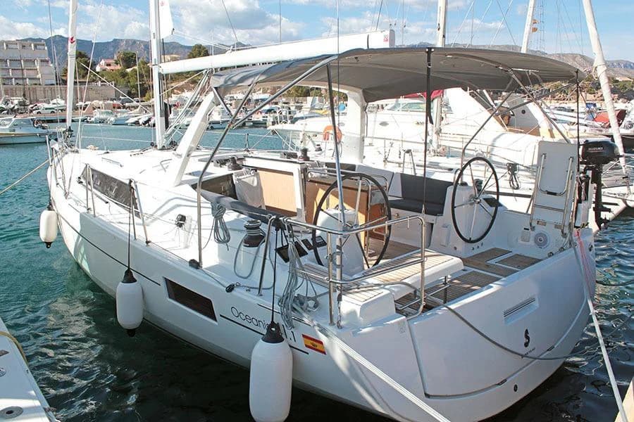 2019 Beneteau Oceanis 41.1